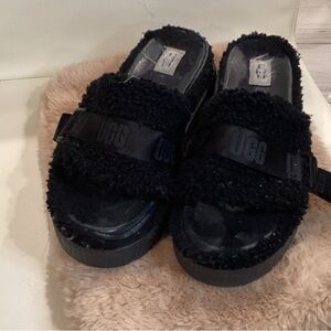 UGG Women's Black Fuzzy Slippers